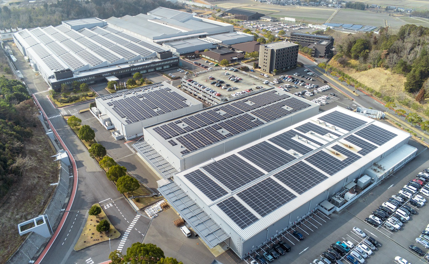 Japan‘s largest solar power generation system at Iga Campus