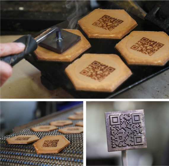 工作機械によって生み出された金型を焼き付けていく。
