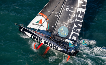 Vendée Globe2024予選レースRoute du Rhum 他艇との衝突事故によりリタイヤ